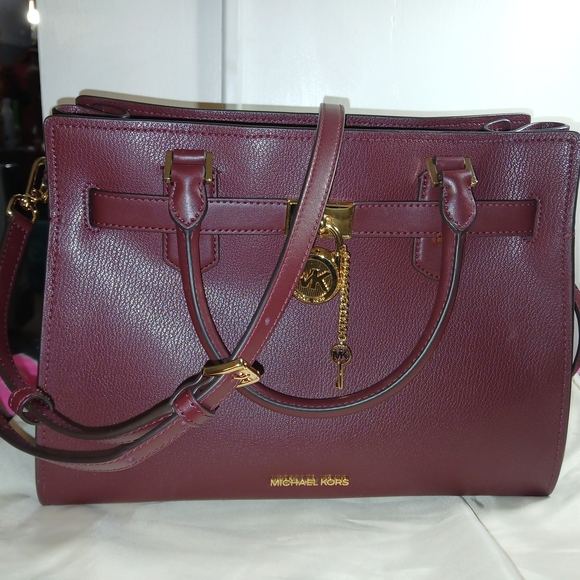 NWOT Michael Kors Oxblood Hamilton Satchel Crossbody Strap Gold Hardware - Picture 10 of 16